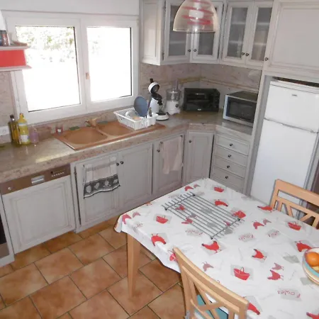 Grande D'hote Dans Maison Provencale Avec Piscine Bed & Breakfast *